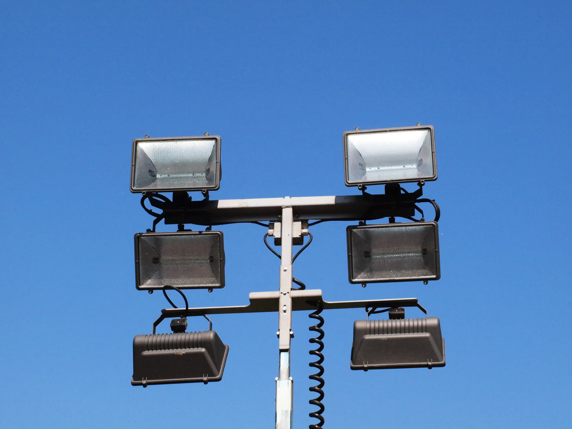 Mobiler Lichtmast auf Anhänger – Kosten und Preise im Überblick